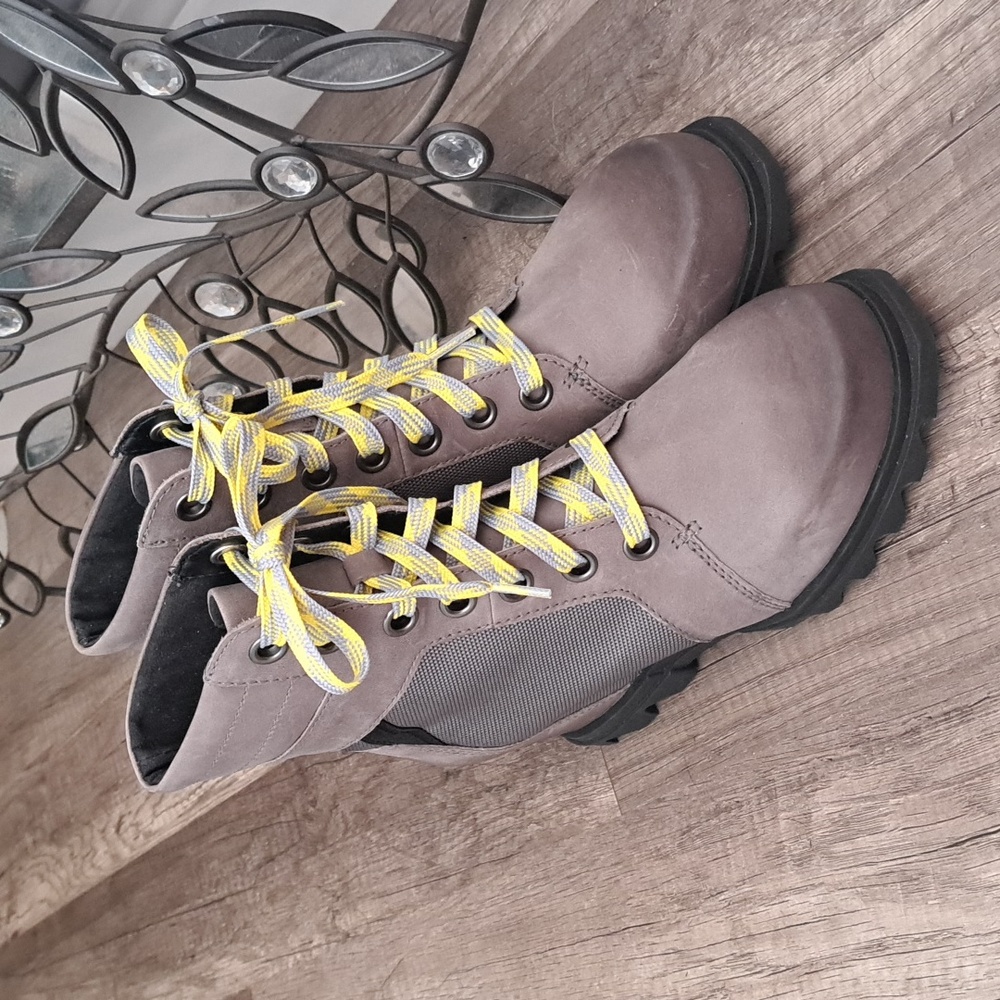 NWOT Sorel Joan Of Arctic lll Lexie Wedge Boot